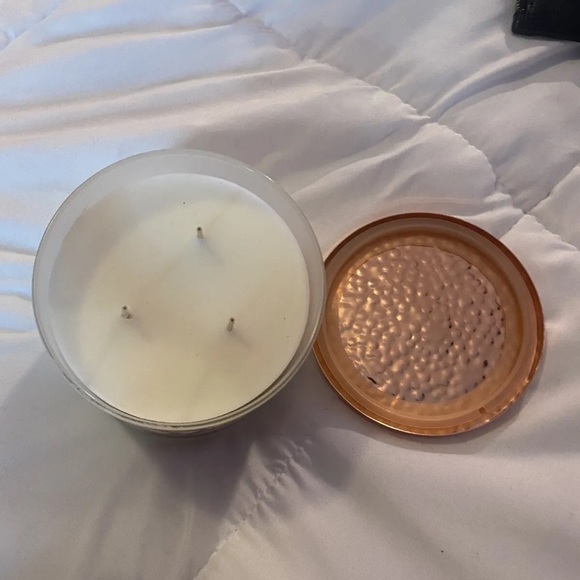 Bath & Body Works Home Frankincense Scented 3 Wick Candle Rare Discontinued NEW - Picture 2 of 3
